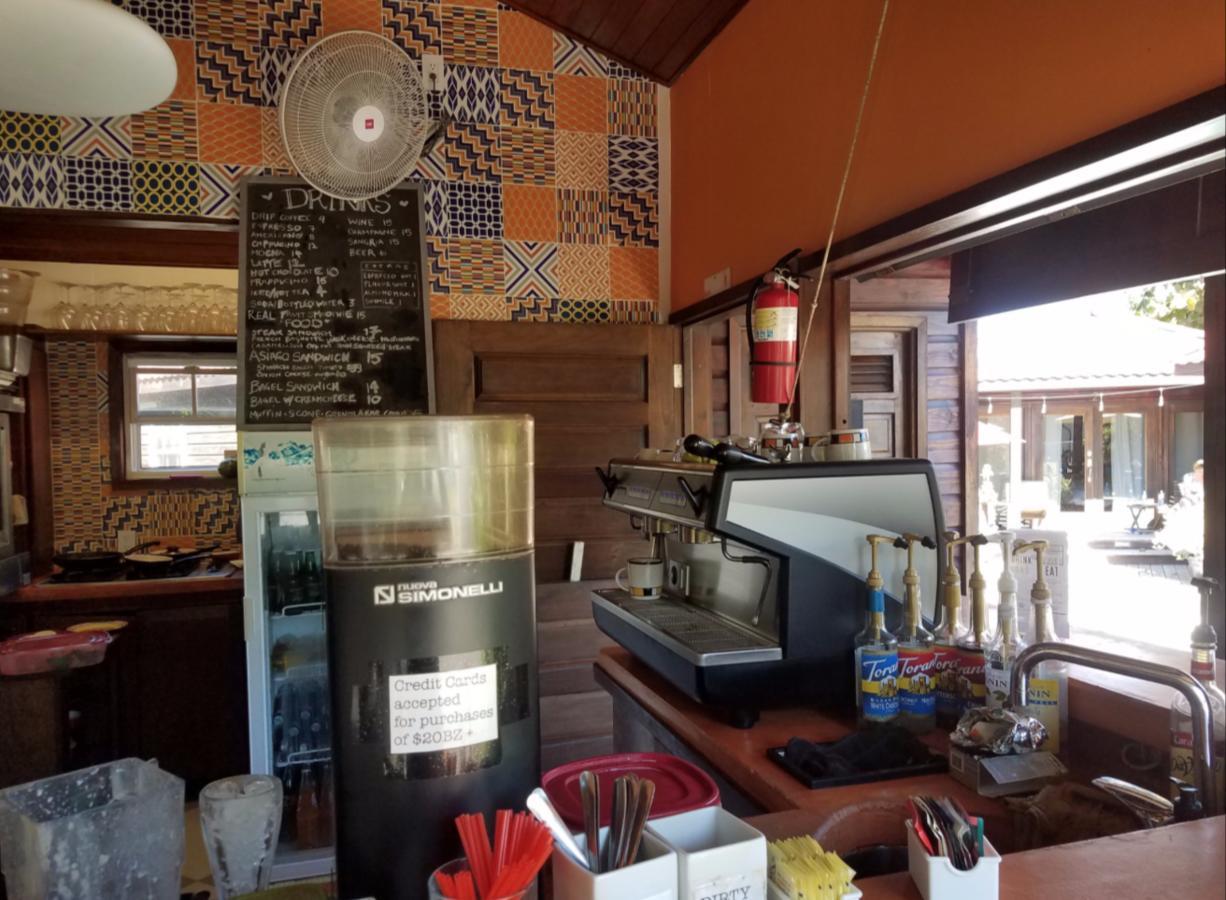 Marbucks Bed & Breakfast 圣佩德罗 外观 照片